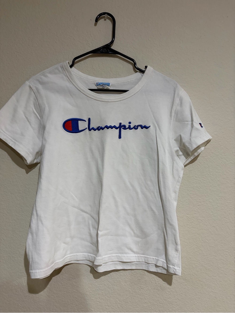 Champion Women’s Large White Embroidered Script Logo T-Shirt 100% Cotton WL144